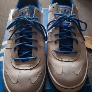 Adidas Samoa.  Original Trefoil.  Size 12.